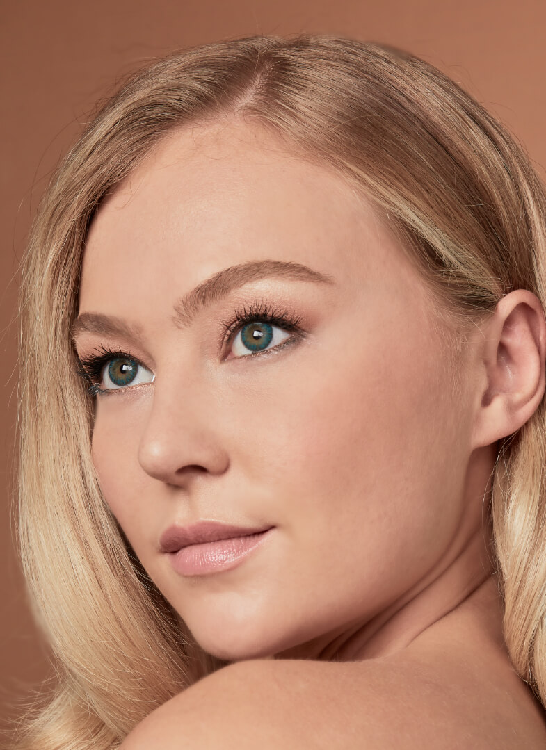 Colour contacts hazel